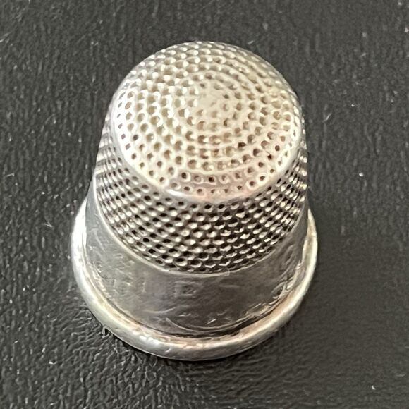 Antique Simons Bros. 1893 Columbian Exposition Sterling Silver Thimble Dtd 1892 - Picture 5 of 6